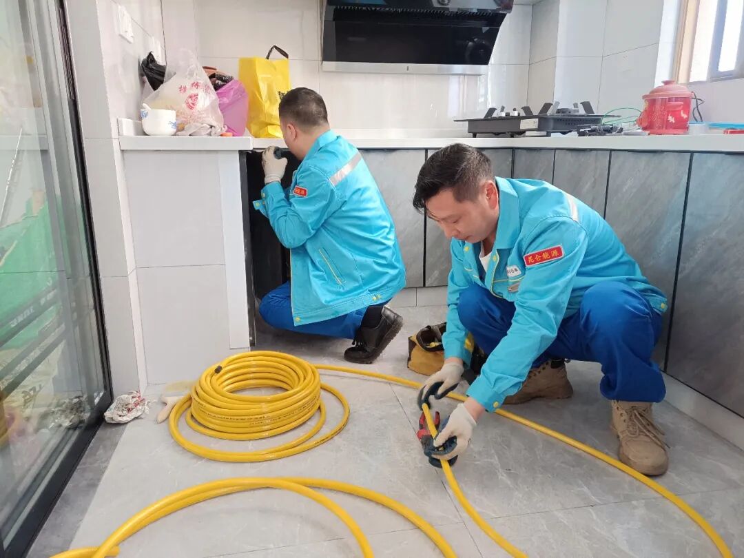 中国石油天然气集团江西分公司秋冬工作服全新升级(图6) 6.jpeg