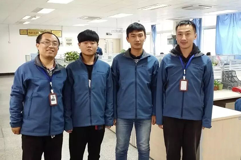 山东博硕全体员工初冬喜换新工装