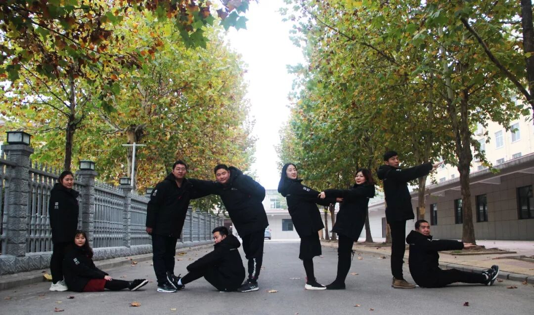 腾讯建工集团冬季工作服已到货,你被腾飞的新工装帅到了吗?(图16) 1 (16).jpeg