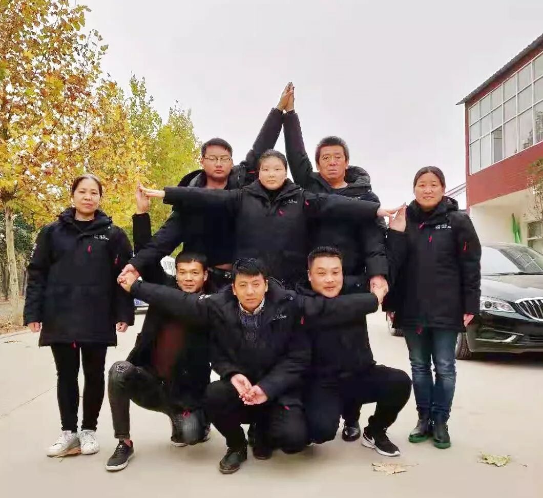 腾讯建工集团冬季工作服已到货,你被腾飞的新工装帅到了吗?(图21) 1 (21).jpeg