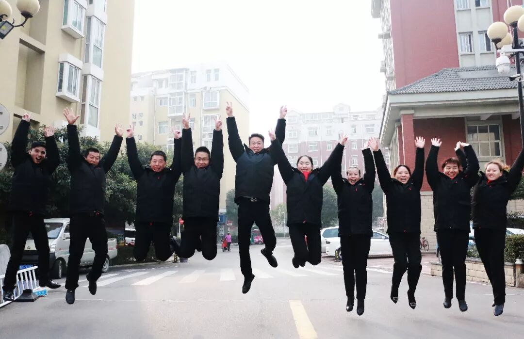 腾讯建工集团冬季工作服已到货,你被腾飞的新工装帅到了吗?(图24) 1 (24).jpeg