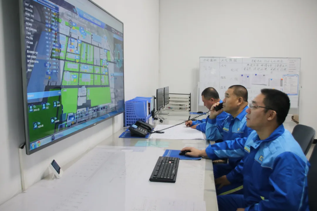 黑龙江昊华化工公司员工换新工作服,换新装 展新貌(图13) 13.png