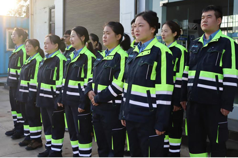 “青云”工装闪亮登场！昆铁货运人员制服上新